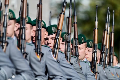 Ein Abiturient soll ein Meme von einem Bundeswehr-Soldaten veröffentlicht haben. Dafür wurde er angezeigt