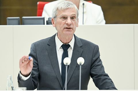 Der AfD-Politiker Hans-Christoph Berndt hatte für ein Stadtfest in seiner Heimat gespendet. (Archivbild) Foto: Britta Pedersen/d