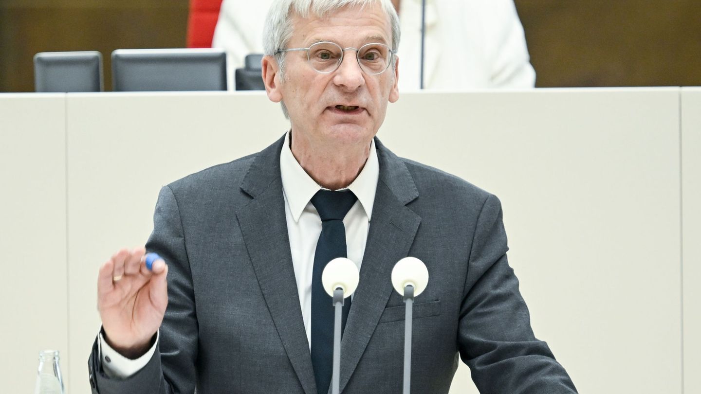Der AfD-Politiker Hans-Christoph Berndt hatte für ein Stadtfest in seiner Heimat gespendet. (Archivbild) Foto: Britta Pedersen/d