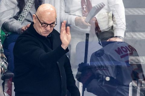 Muss in Frankfurt gehen: Löwen-Coach Tom Rowe Foto: Andreas Gora/dpa