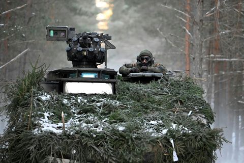 Ein Bundeswehr-Panzer bei einer Übung 2023 in Litauen