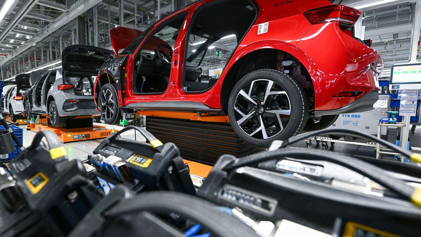 Hauptexportgut aus Sachsen in die USA waren im 1. Halbjahr Pkw und Wohnmobile. Foto: Hendrik Schmidt/dpa