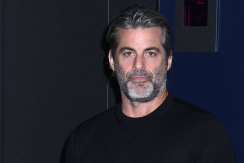 Bei der Premiere der vierten Staffel von "The Morning Show" am 9. September wartete Jim Curtis am roten Teppich, während Jenni