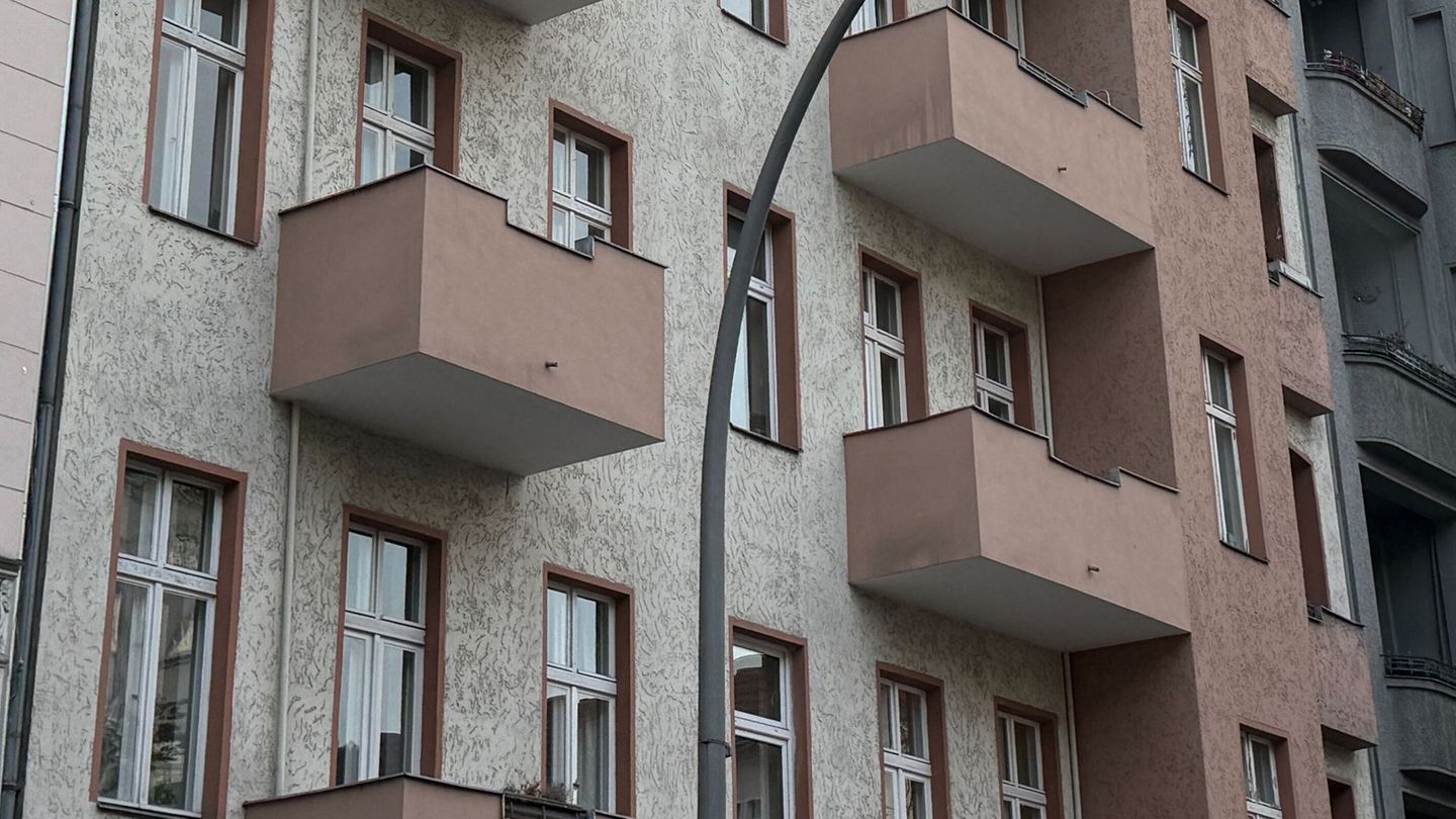 Durchsuchungen gab es nach Angaben der Staatsanwaltschaft an drei Anschriften. Foto: Paul Zinken/dpa