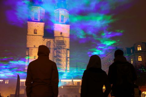 Viele Menschen kam auch in diesem Jahr wieder zum "Silbersalz"-Festival nach Halle. (Archivbild) Foto: Jan Woitas/dpa-Zentralbil