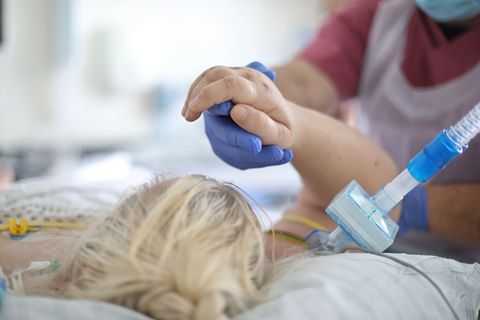 Die durchschnittlichen Löhne sind im Nordosten am niedrigsten. (Symbolbild) Foto: Danny Gohlke/dpa