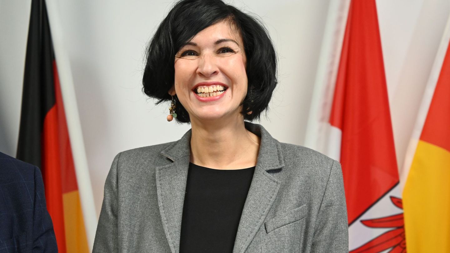 Noosha Aubel startet mit viel Freude in das Amt als Potsdamer Oberbürgermeisterin. Die Arbeit hat sie bereits aufgenommen, nun f