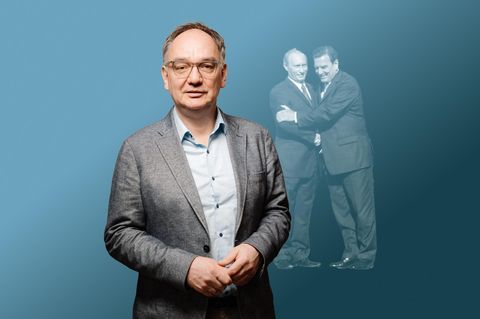 Kolumne Fried, im Hintergrund Schröder und Putin