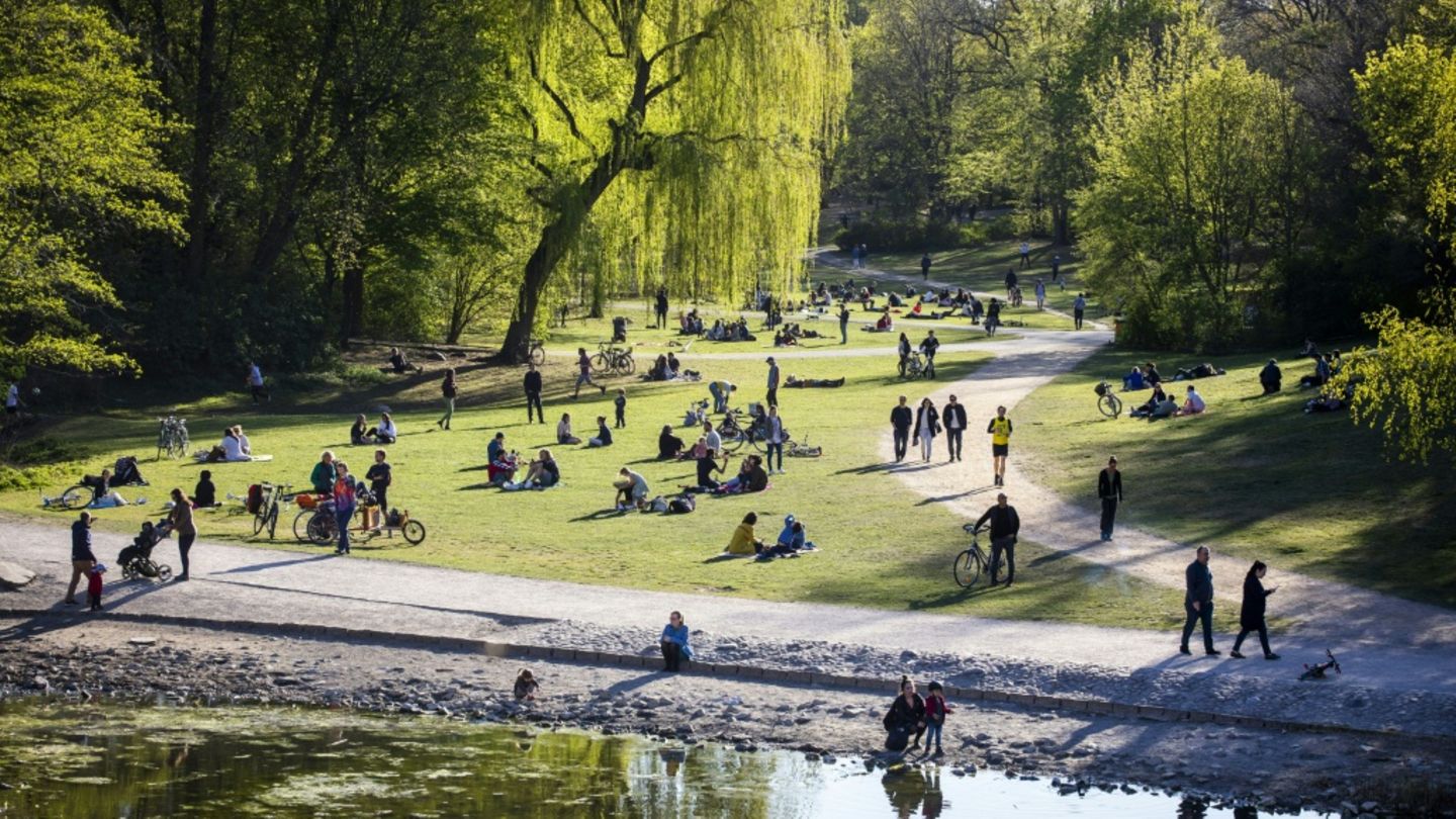 Umfrage-zu-Geld-im-Alter-Mehrheit-will-lieber-mehr-Freizeit-als-l-nger-arbeiten