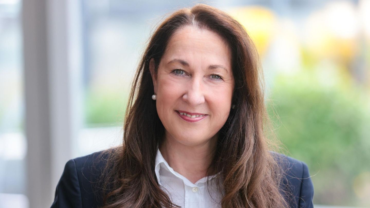 Iris Stalzer, Bürgermeisterin von Herdecke