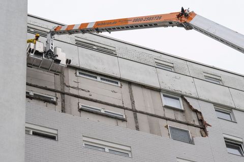 Die Bewohner dürfen das Gebäude zunächst weiter nicht betreten. Doch das könnte sich demnächst ändern. (Archivbild) Foto: Boris