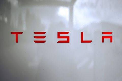 Logo des US-Autobauers Tesla