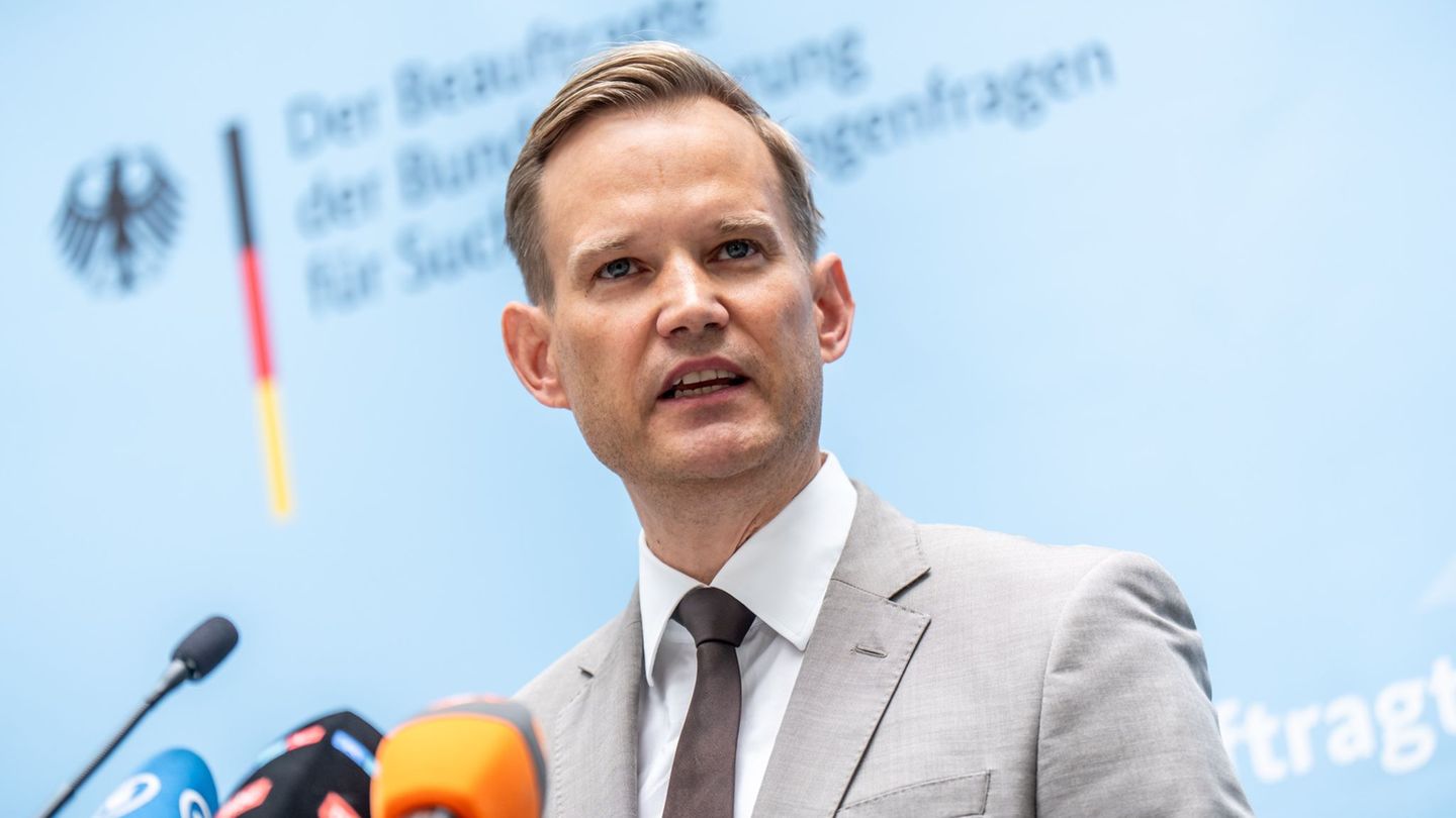 Der Bundesdrogenbeauftragte Hendrik Streeck findet es mutig von Rapper Haftbefehl, sich offen in einer Doku zu seinen Drogenprob