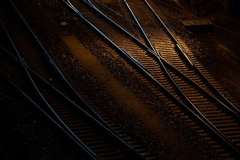 Die Strecke ist wieder freigegeben. (Symbolbild) Foto: Fabian Sommer/dpa