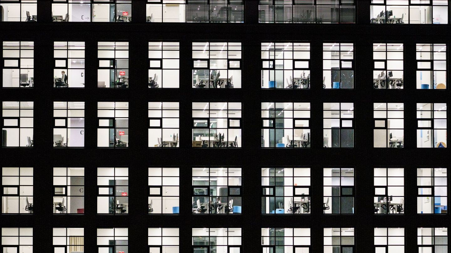 Büros im Europaviertel: Die Mieten von Gewerbeimmobilien in Frankfurt ziehen wieder an. (Archivbild) Foto: Andreas Arnold/dpa