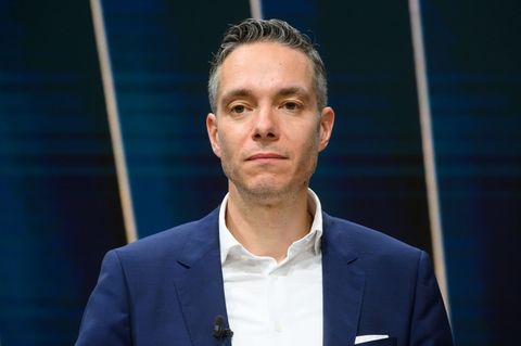 Wolfsburgs Aufsichtsratsboss Sebastian Rudolph denkt an Konsequenzen. Foto: Julian Stratenschulte/dpa