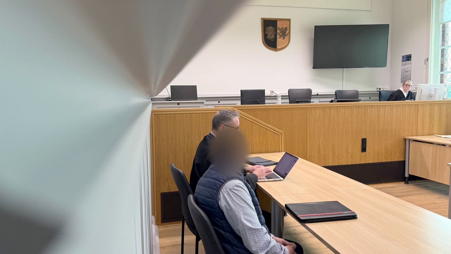 Der Angeklagte fuhr im Sommer 2024 einen 13-jährigen Schüler an. (Archivbild) Foto: Stefan Sauer/dpa