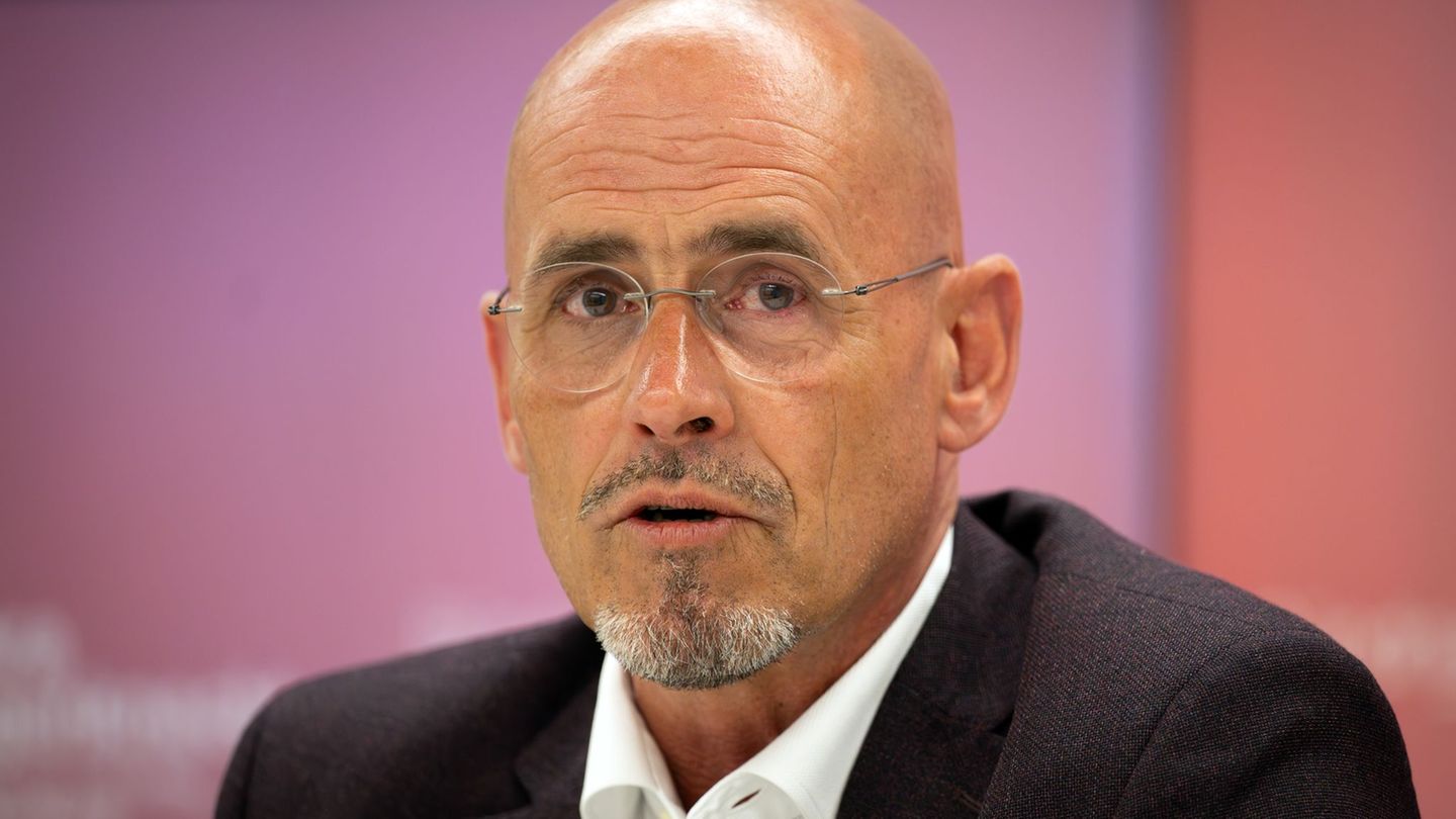 Brandenburgs BSW-Fraktionschef Niels-Olaf Lüders verteidigt die Bedenken gegen zwei Medienstaatsverträge. (Archivbild) Foto: Soe