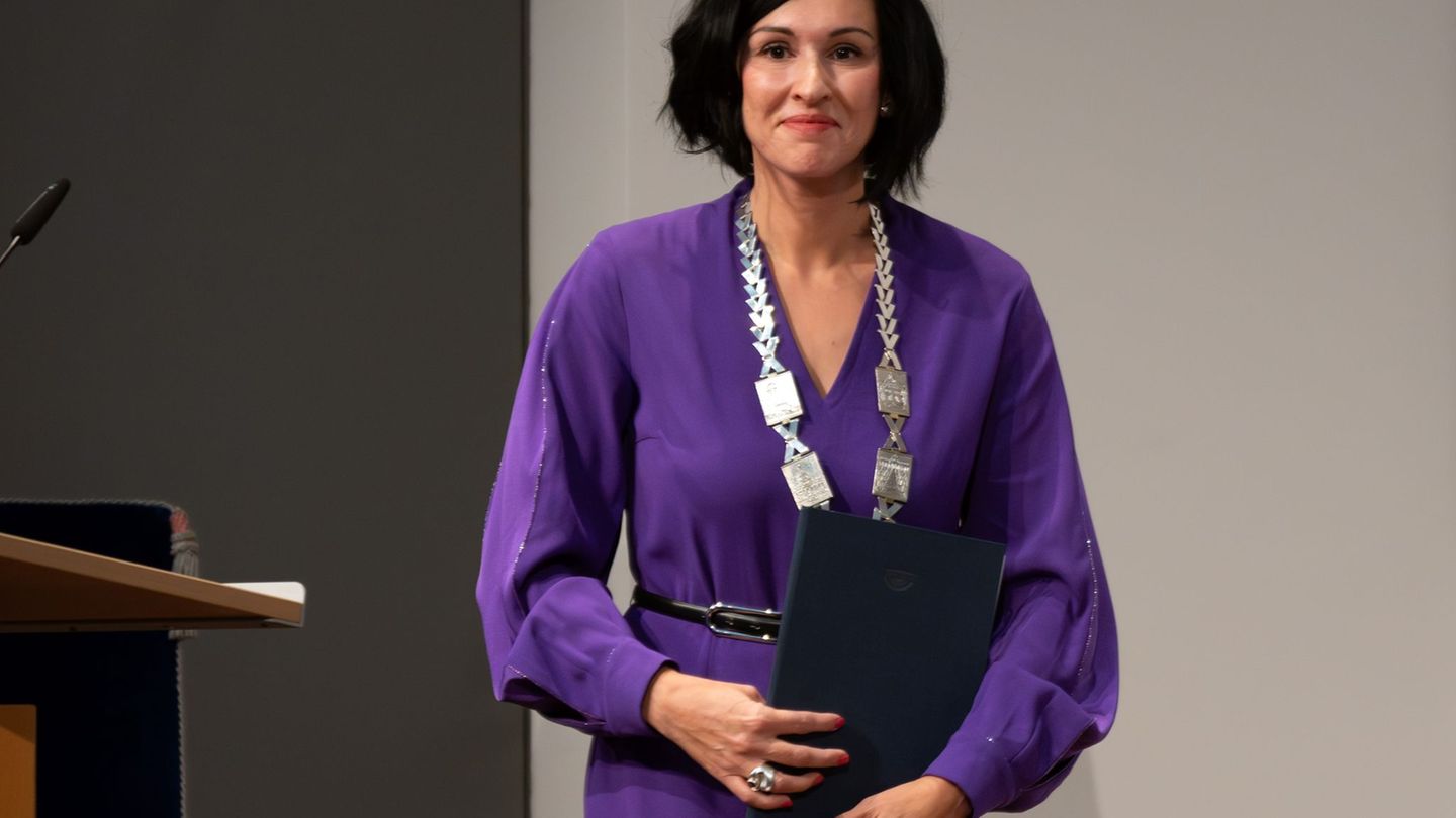 Noosha Aubel wurde am Abend bei einem Festakt in ihr Amt als Oberbürgermeisterin der Landeshauptstadt Potsdam eingeführt. Foto: