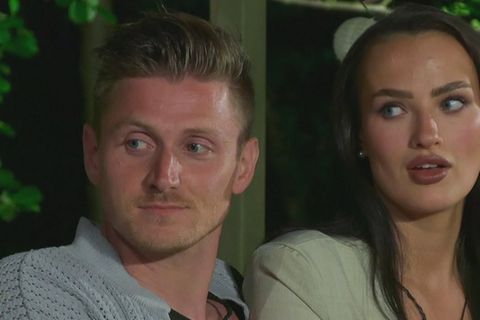 Tommy und Paulina freuen sich zu früh.