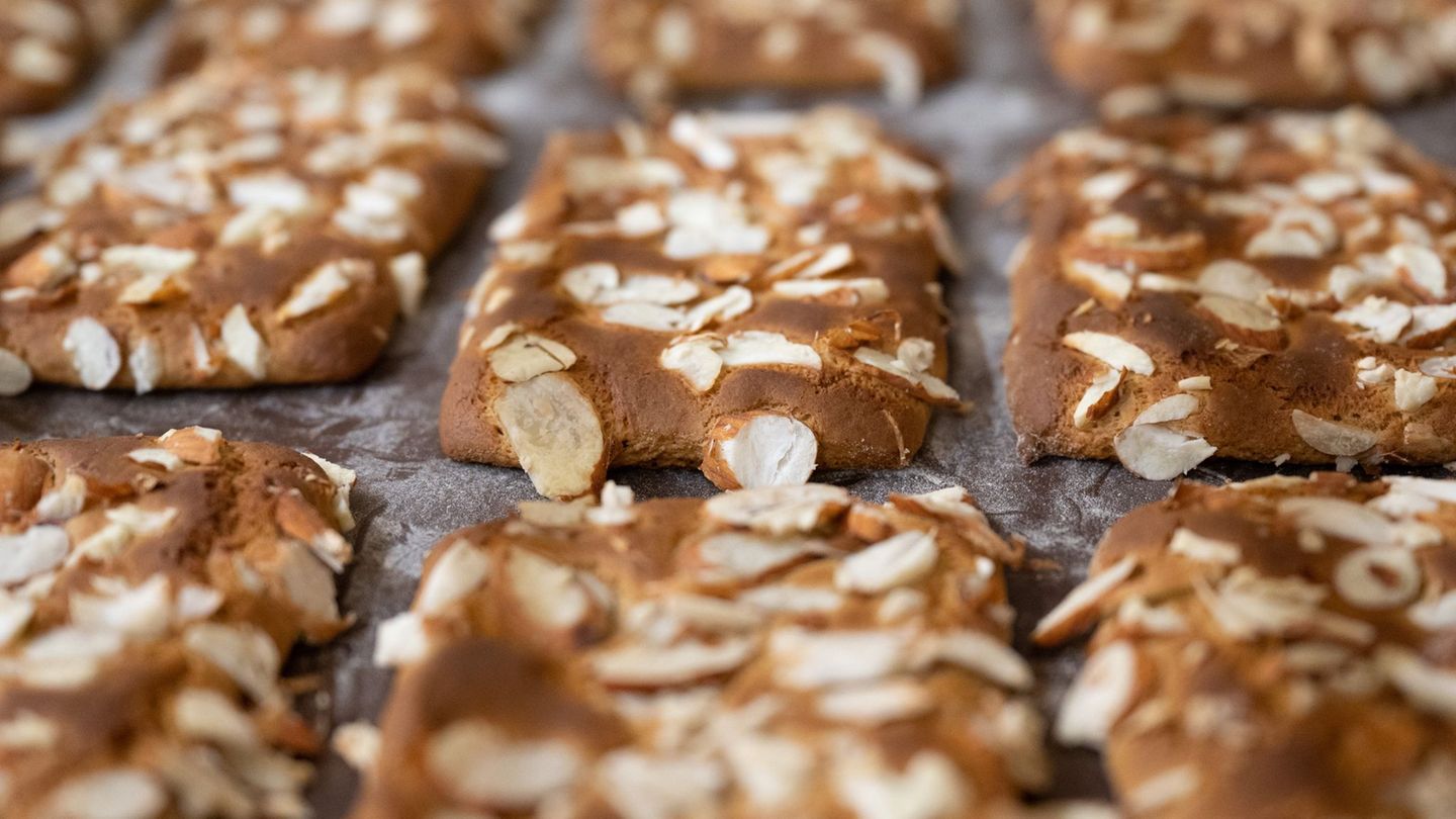 Süße Köstlichkeit: Die Pfefferkuchen sind das traditionelle Gebäck aus Pulsnitz. (Archivbild) Foto: Sebastian Kahnert/dpa