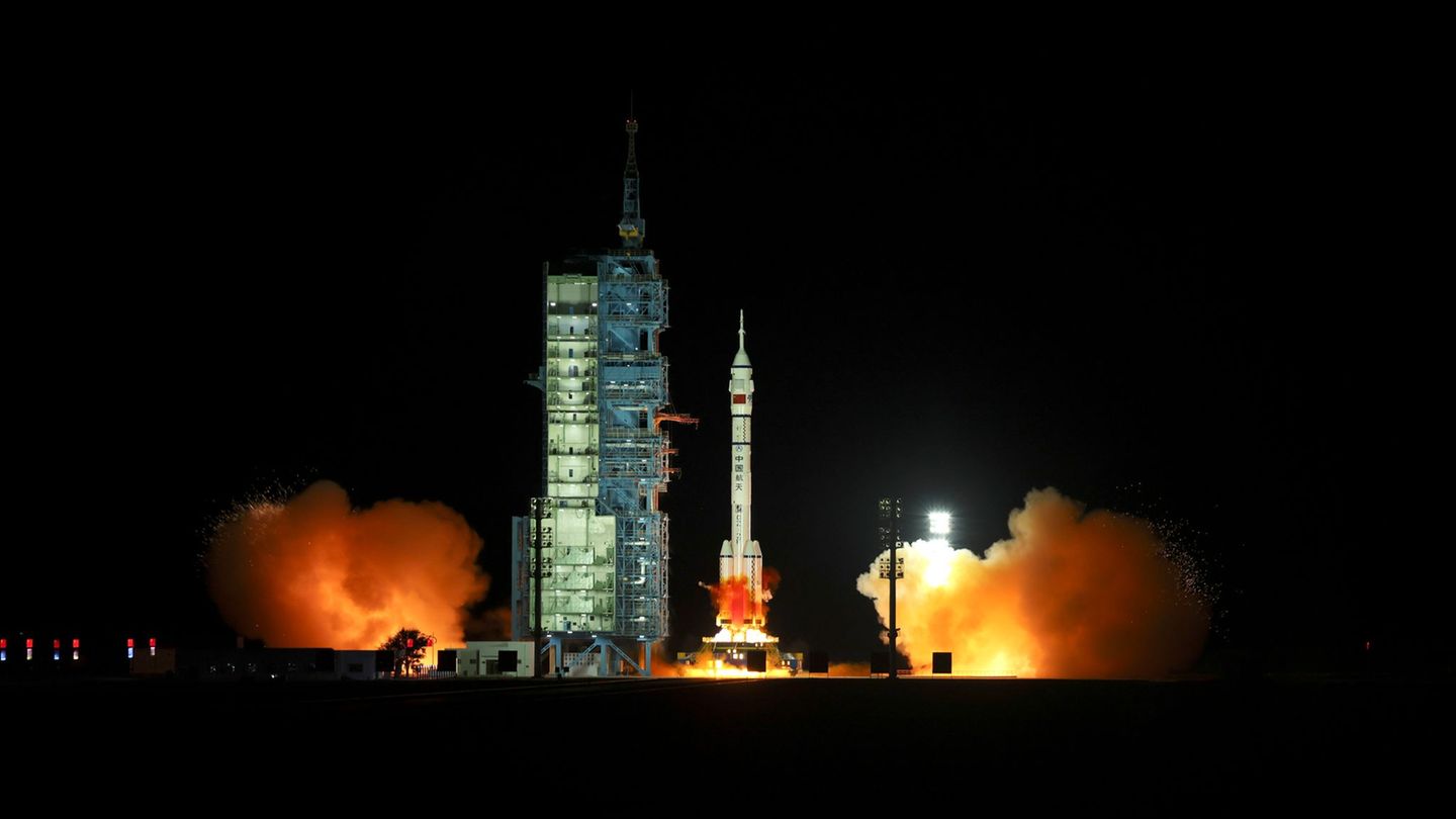 Raumfahrt: Schrott-Kollision? China verschiebt Astronauten-Rückkehr