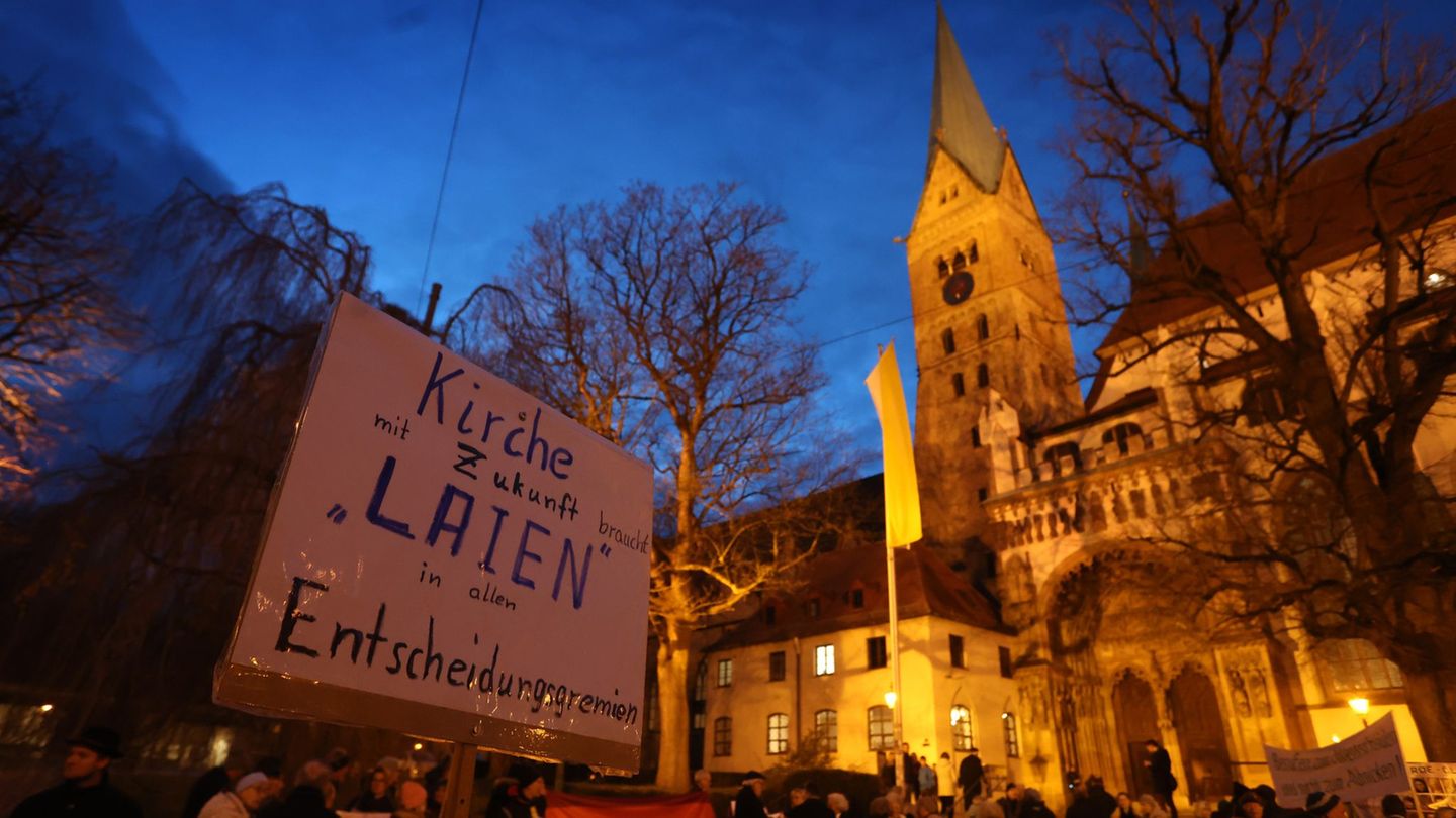 "Wir sind Kirche": Drei Jahrzehnte Kampf für Reformen in der Kirche