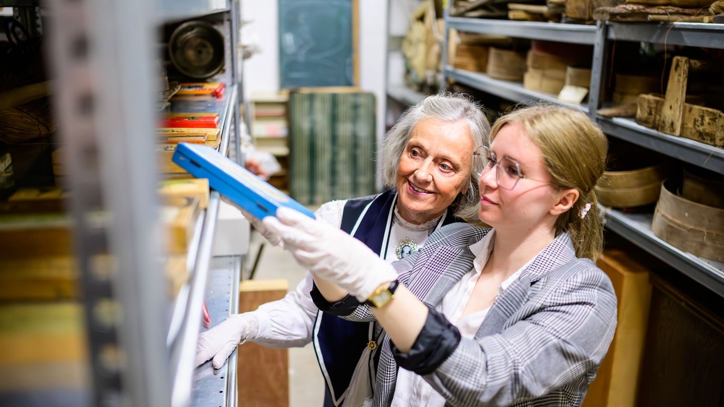 Geschichte der Schulen: "Von Federkiel und Rechenschieber" – Schule am Kiekeberg