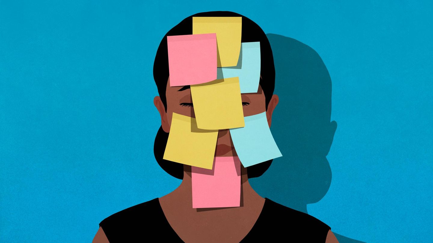 Bürokratie: Illustration einer Frau mit Post-its auf dem Kopf