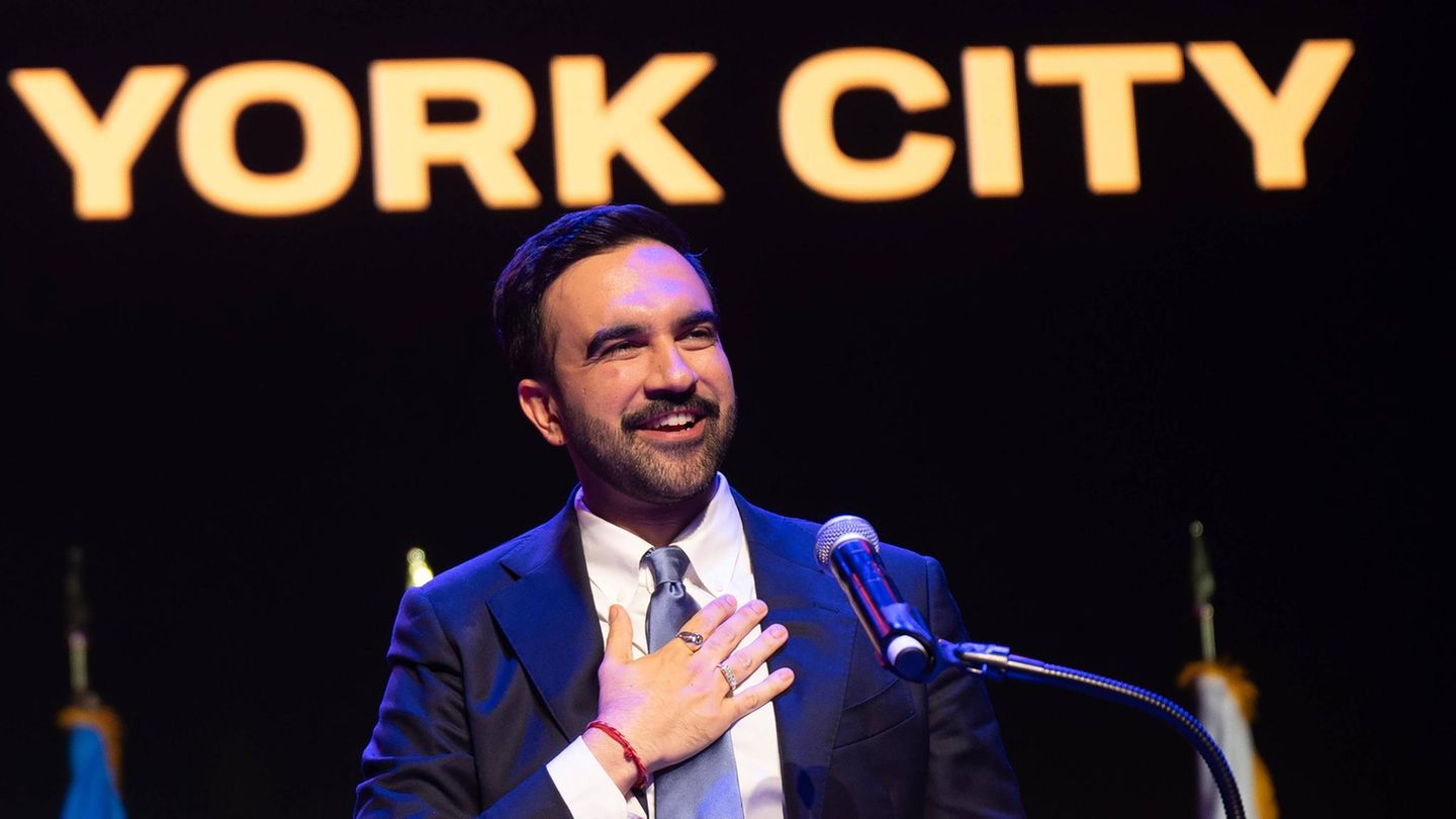 Zohran Mamdani izvoljen za prvega muslimanskega župana New Yorka