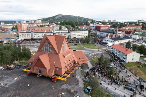 Kiruna Umsiedlung der Kirche auf einem speziellen Wagen