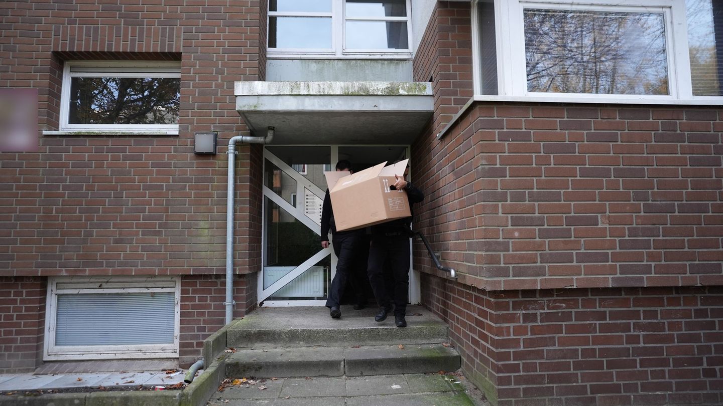 In Hamburg wurden insgesamt sieben Objekte durchsucht. Foto: Marcus Brandt/dpa