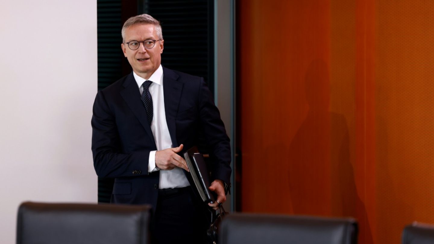 "Entlastungskabinett" beschließt Gesetze und Maßnahmen zum Bürokratierückbau