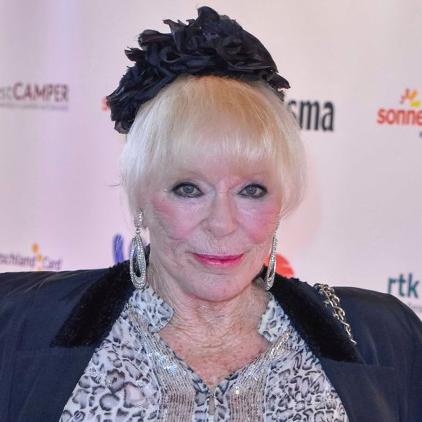 Elke Sommer wird 85 Jahre alt: Schauspielerin sehnt sich nach dem Tod |  STERN.de