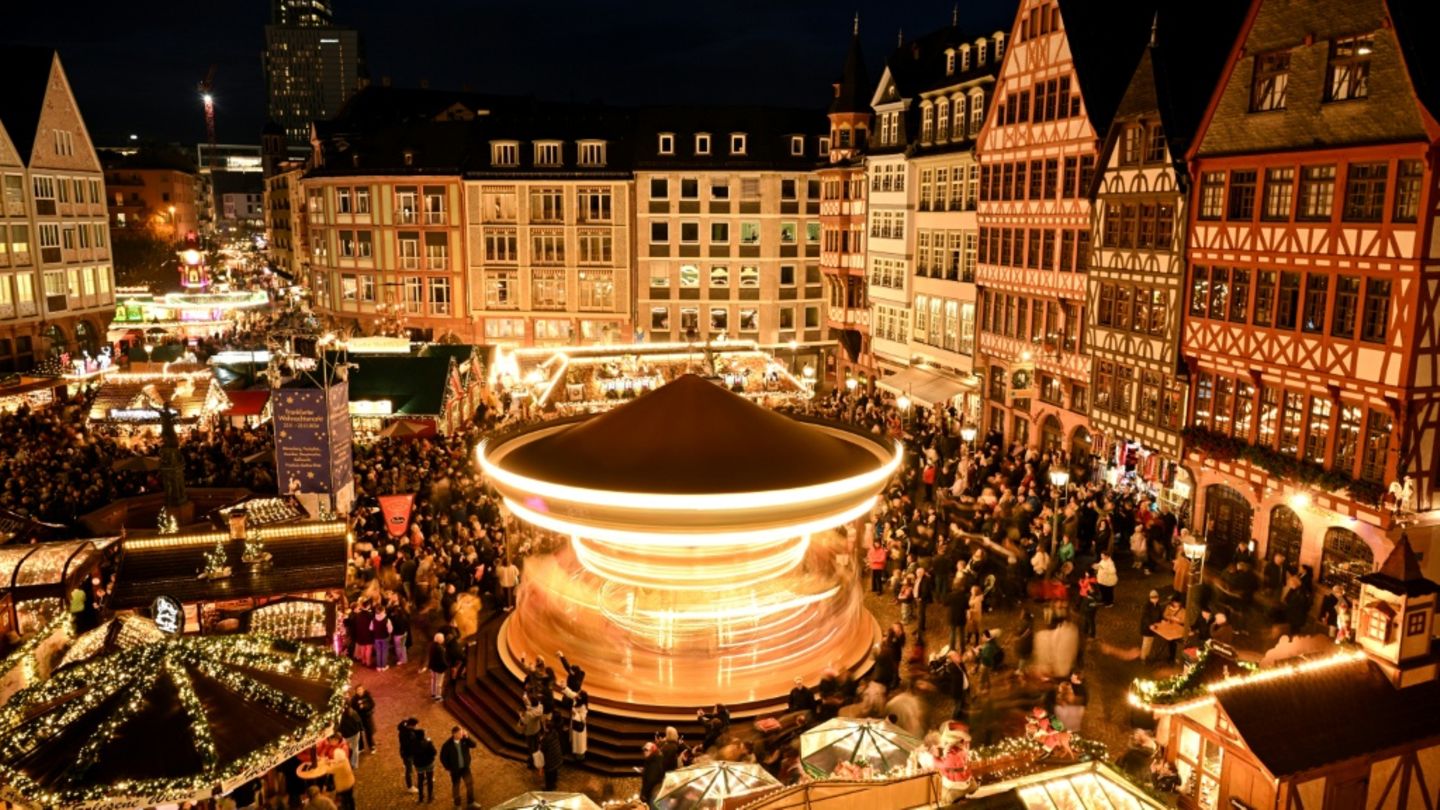 Im Schnitt 263 Euro für Geschenke: Handel hofft auf stabiles Weihnachtsgeschäft