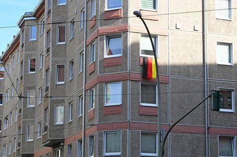 In Deutschland herrscht laut der neuen Mitte-Studie immer mehr eine Deutschland-First-Ideologie