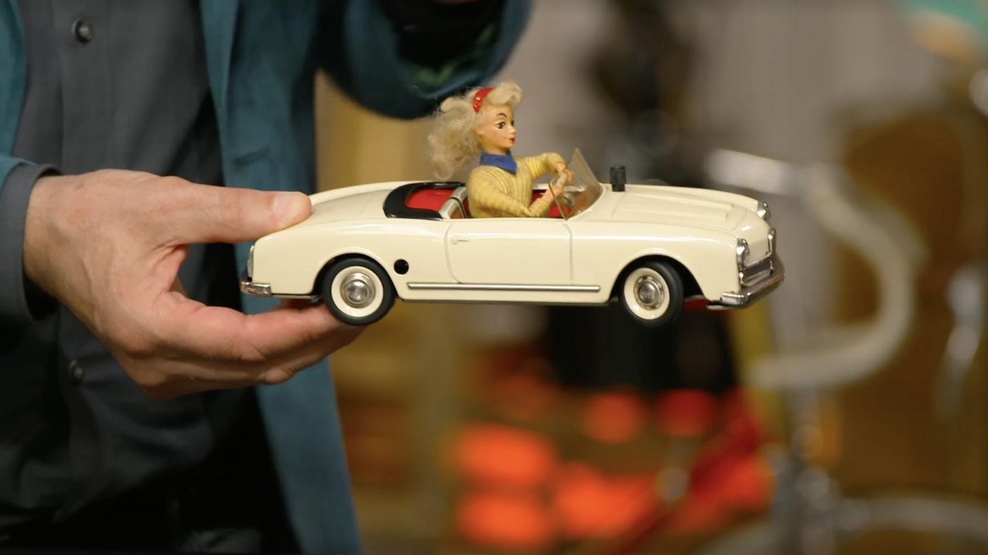 "Bares für Rares": Erstaunlich, was die Experten an diesem Auto fasziniert