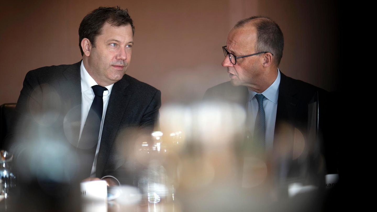 Lars Klingbeil und Friedrich Merz diskutierten über den Bürokratieabbau