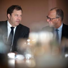 Lars Klingbeil und Friedrich Merz diskutierten über den Bürokratieabbau