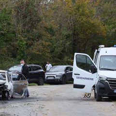 Das Motiv des Fahrers ist noch unklar. Foto: Yohan Bonnet/AP/dpa