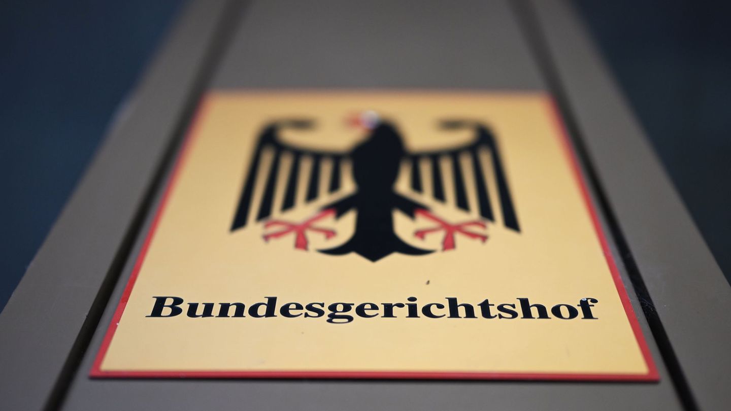 Der Bundesgerichtshof hat eine Klausel in einer Reiseversicherung unter die Lupe genommen. (Archivbild) Foto: Uli Deck/dpa