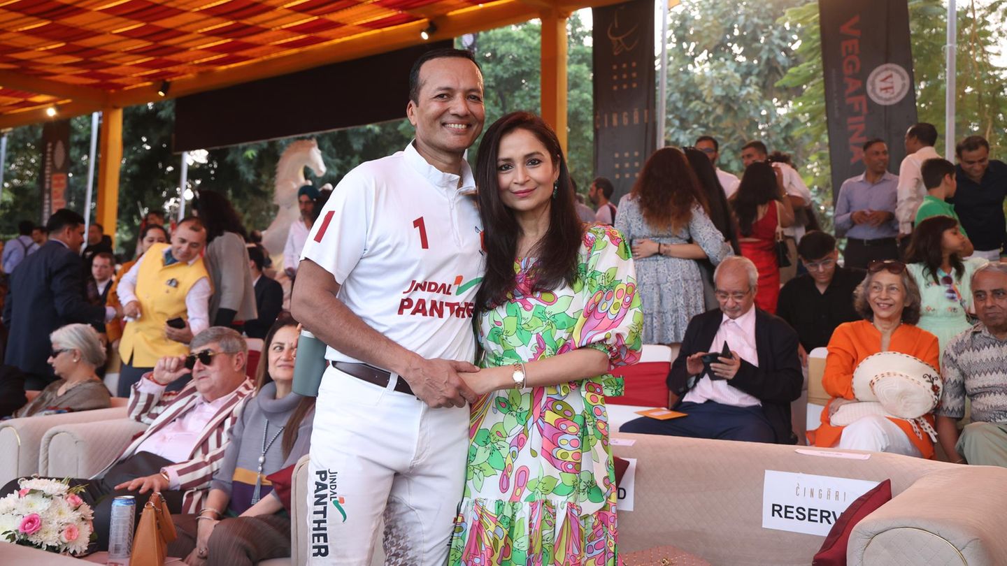 Naveen Jindal mit seiner Frau Shallu bei einem Polospiel in Jaipur