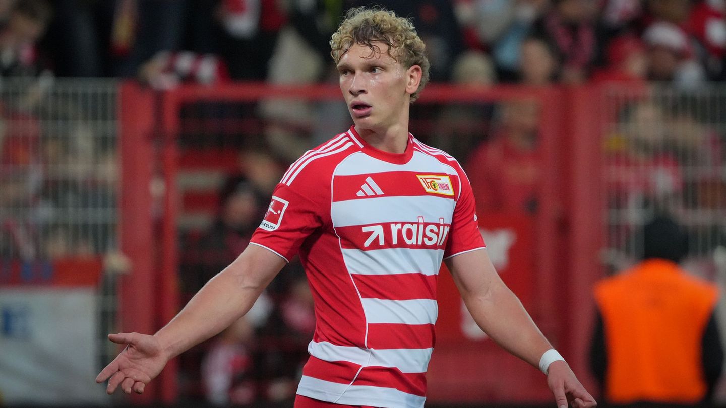 Union Berlins Leopold Querfeld freut sich auf die Duelle mit Harry Kane. Foto: Soeren Stache/dpa