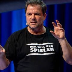 Martin Rütter bei einem Bühnenauftritt in diesem Jahr.