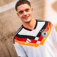 Spielmacher im neuen Trikot: Florian Wirtz. Foto: -/Adidas/dpa