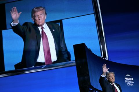 Trump beim Wirtschaftsforum in Miami