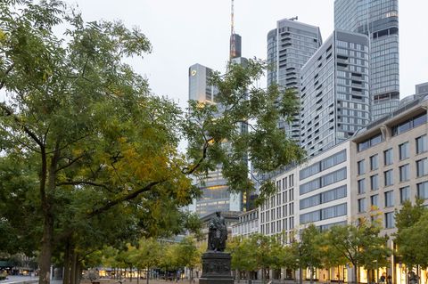 Am Wochenende ist der Himmel in Hessen meist bedeckt. Regen ist ab Sonntag möglich. (Archivbild) Foto: Helmut Fricke/dpa