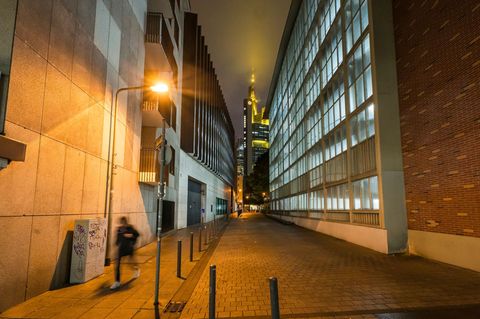 Die Commerzbank-Zentrale in Frankfurt. (Archivbild) Foto: Andreas Arnold/dpa