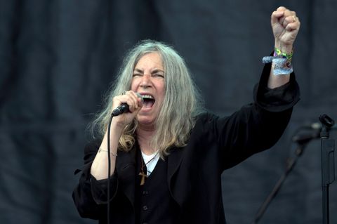 Patti Smith wurde mit dem Musikalbum "Horses" bekannt (Archivbild). Foto: Hannah Mckay/EPA/dpa