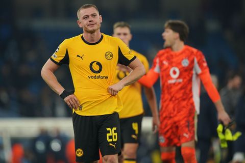 Die Dortmunder Spieler reagierten ernüchtert und enttäuscht. Foto: Ian Hodgson/AP/dpa